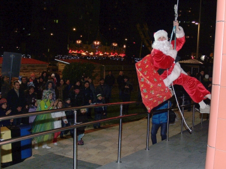 Ho-ho-ho ... Santa arrived in Mall Varna!